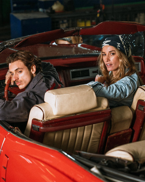 LET'S ESCAPE [FOR US]