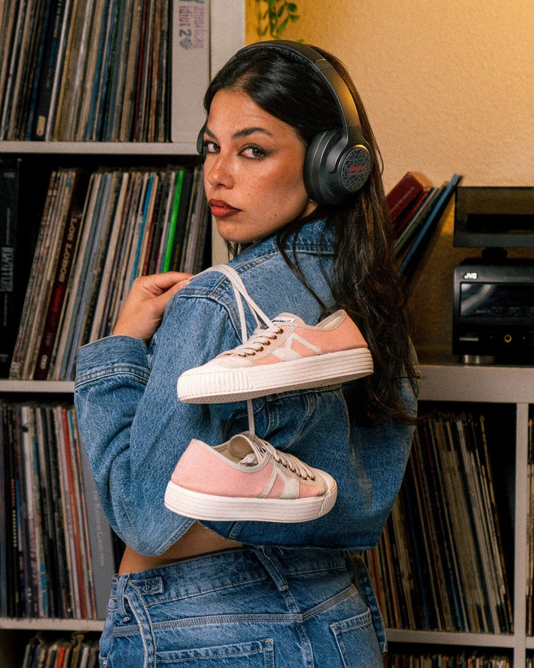 MADE TO BE NOISY - Morrison Shoes