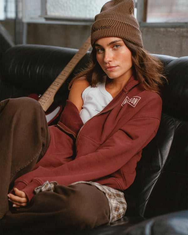 [woman]