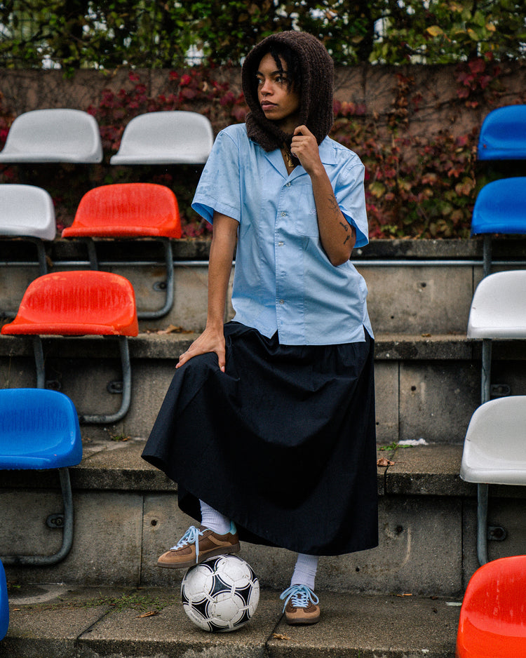 [woman]