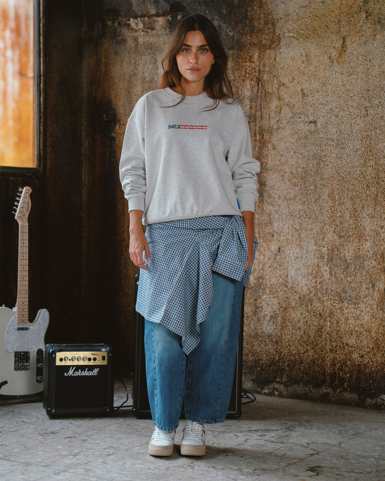 [woman]