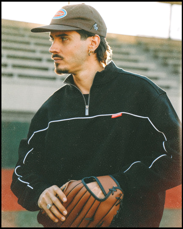 PIPING BLACK HALF ZIP