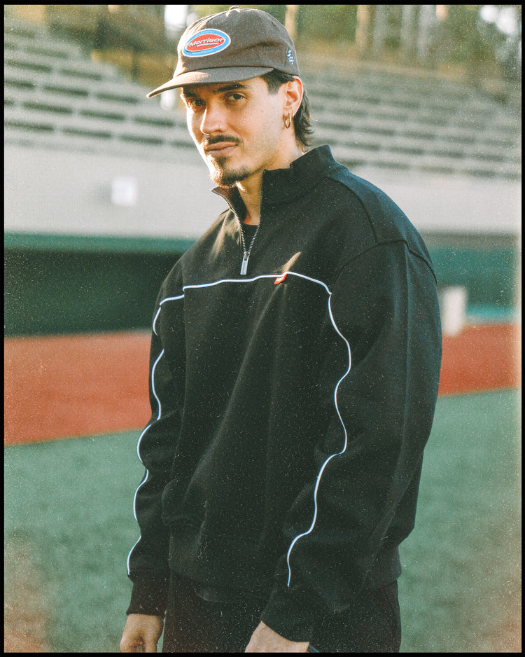 PIPING BLACK HALF ZIP